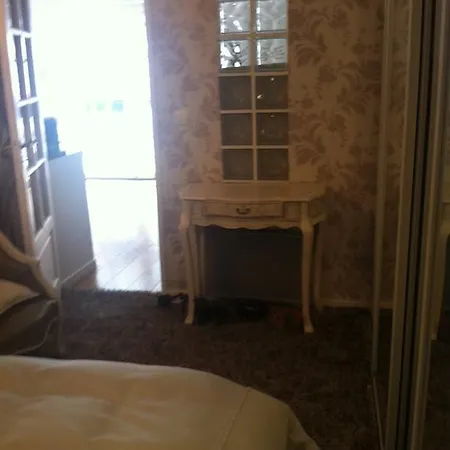 Magnifique Dans Particulier Monument Historique * Paris